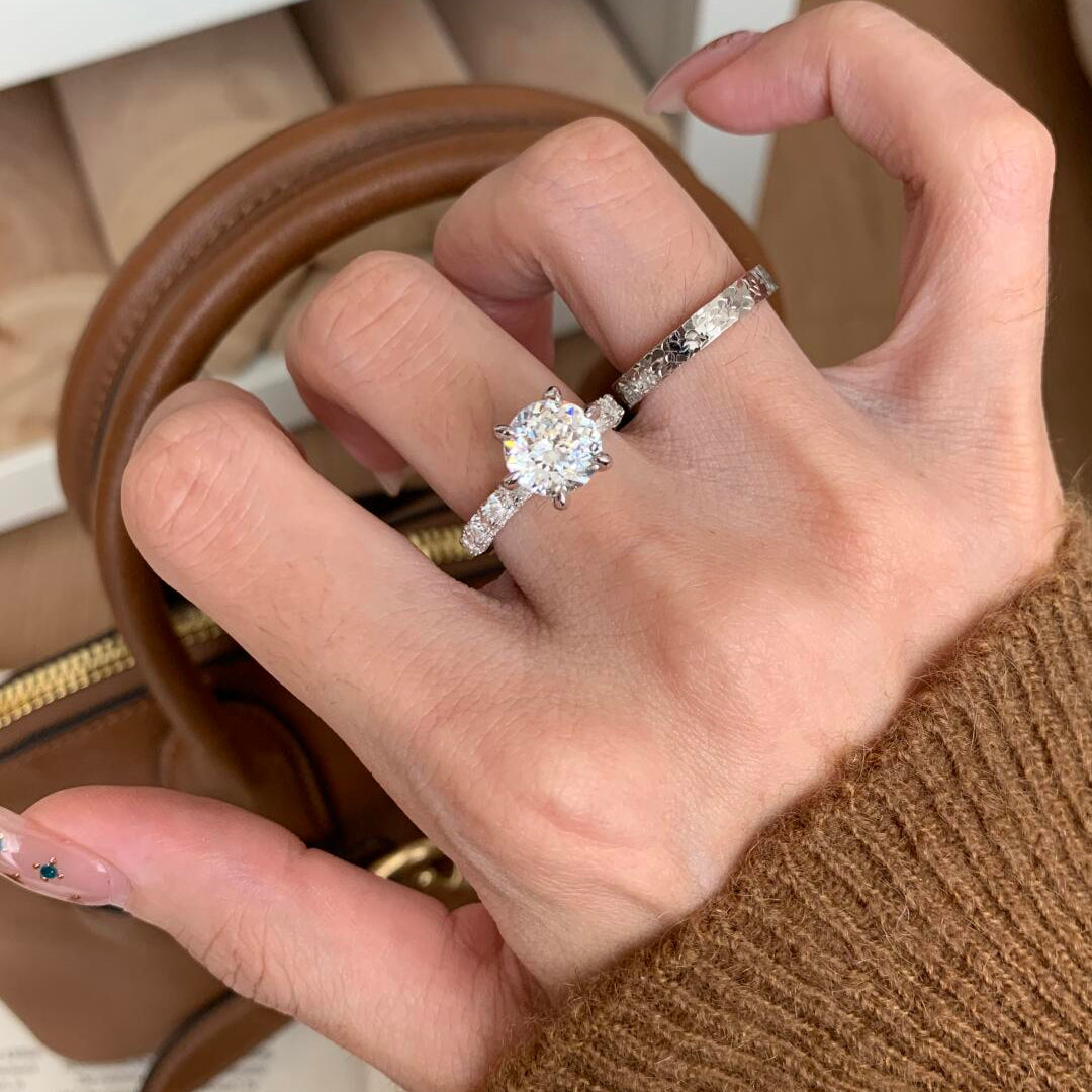 Aurora Six-Prong Moissanite Ring | S925 Sterling Silver