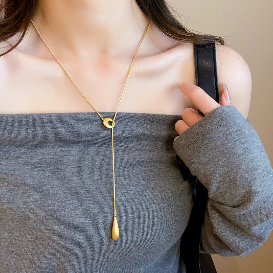Minimalist Brushed Teardrop Lariat Necklace