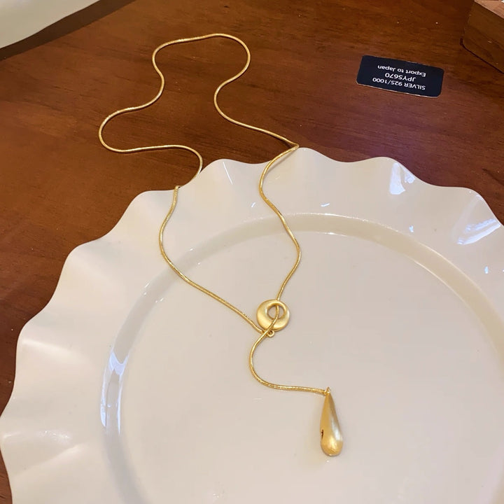 Minimalist Brushed Teardrop Lariat Necklace