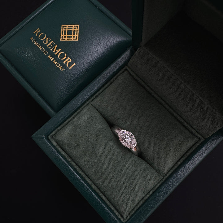Oval Bezel Moissanite Ring — Minimalist Solitaire | S925 Sterling Silver