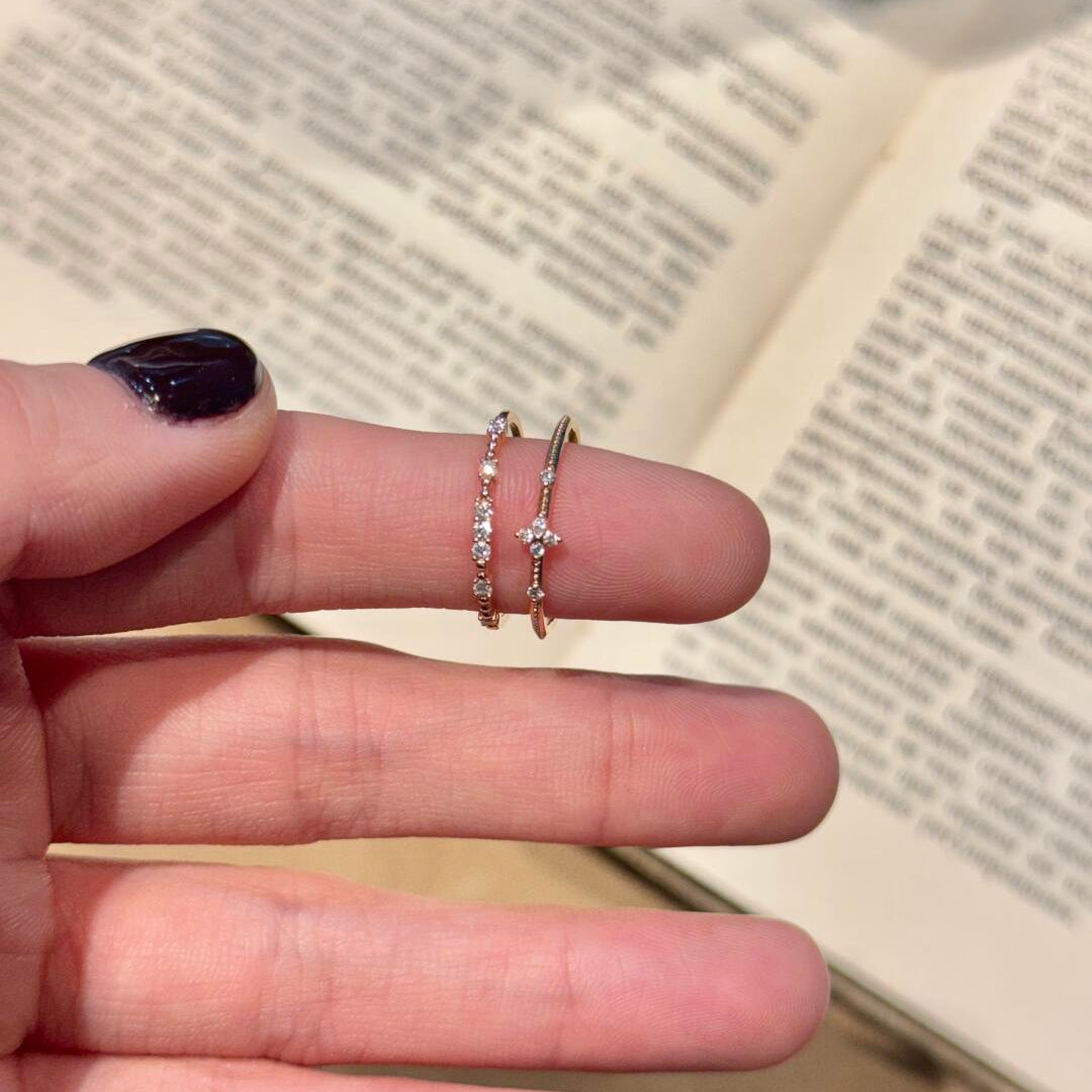 Four-Petal Zircon Stackable Ring — Rose Gold / Silver | S925 Sterling Silver