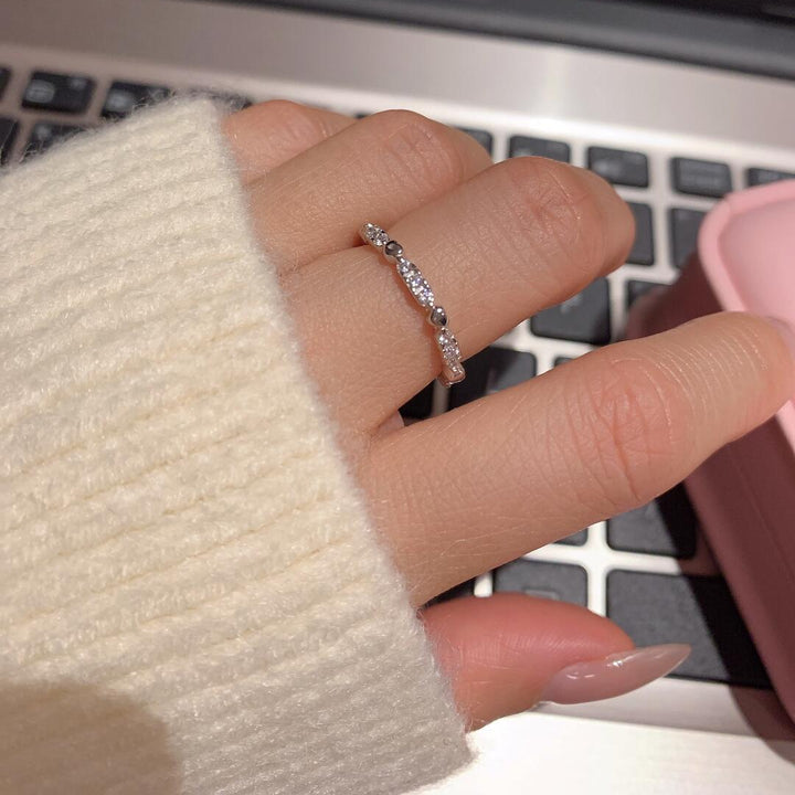Heart Detail Zircon Stacking Ring — Slim Band | S925 Sterling Silver
