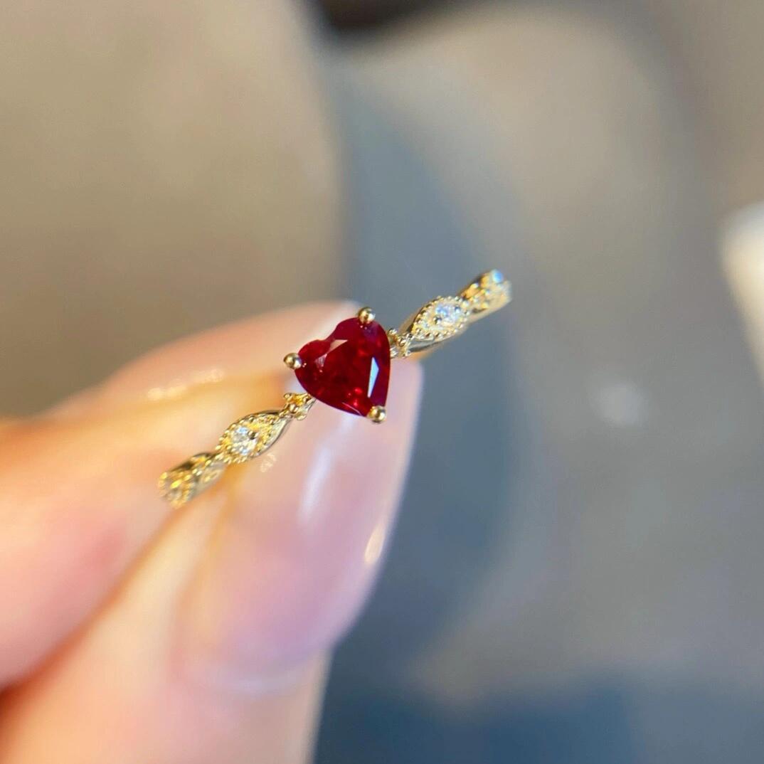 Red Heart Zircon Ring — Romantic Statement Band | S925 Sterling Silver