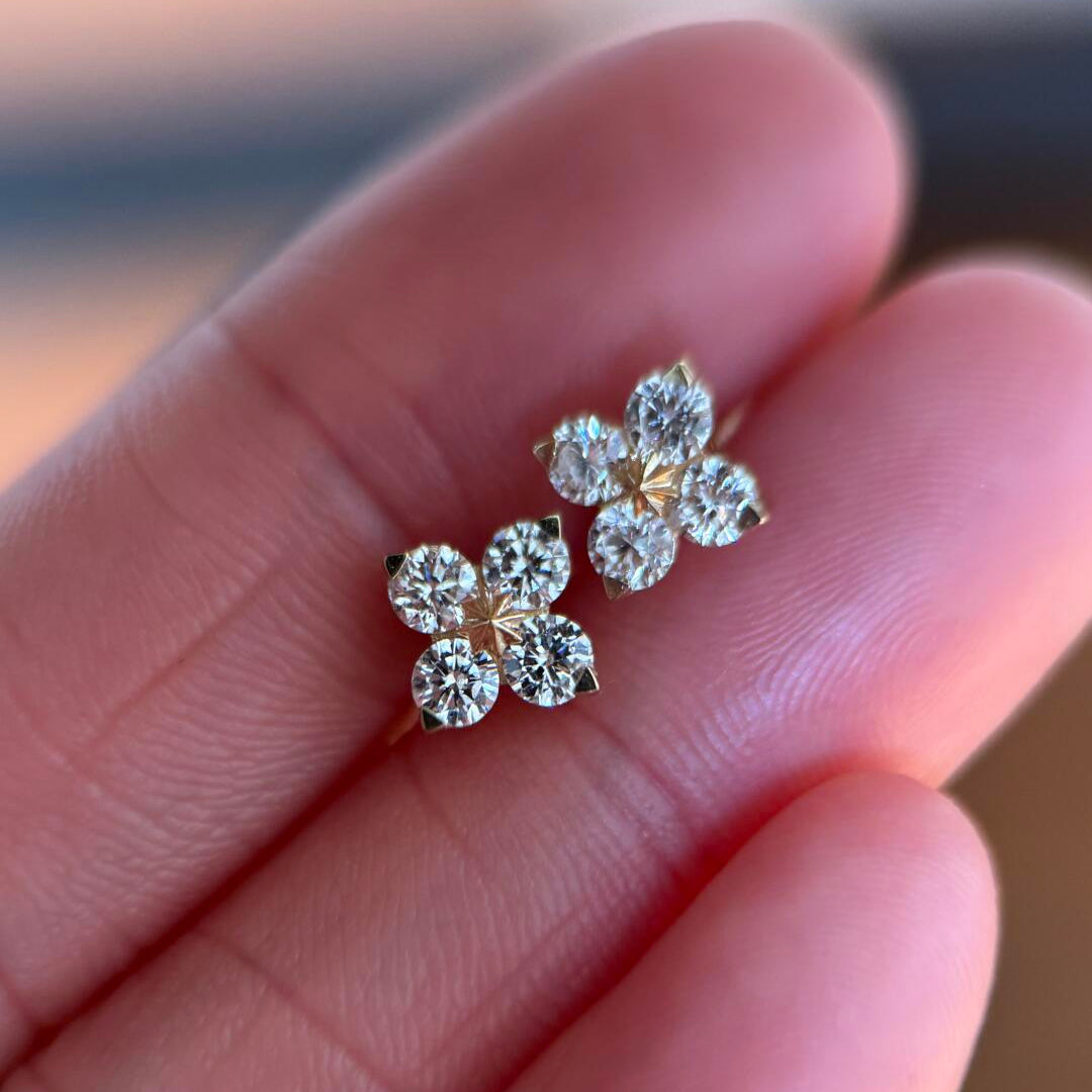 Flower Zircon Stud Earrings — Minimal Sparkle | S925 Sterling Silver