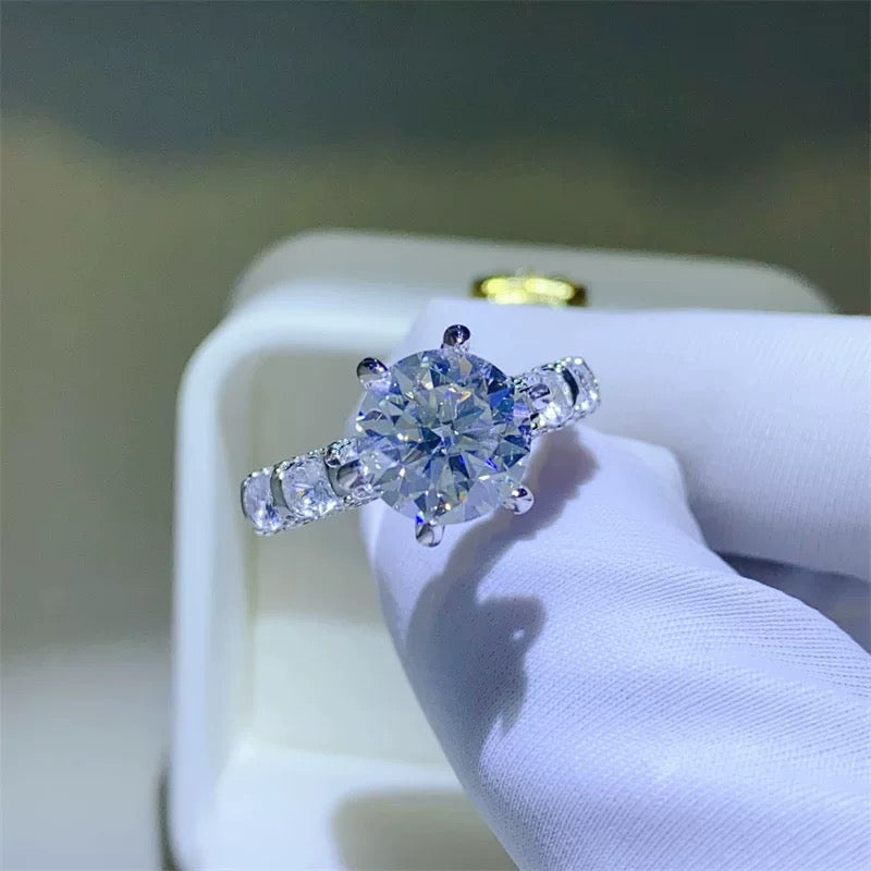 Aurora Six-Prong Moissanite Ring
