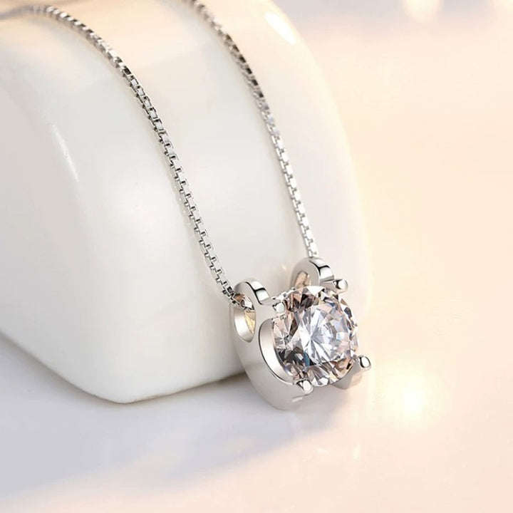 Midsummer Garden Moissanite Necklace