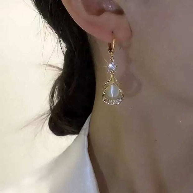 Simple Cat's Eye Drop Earrings