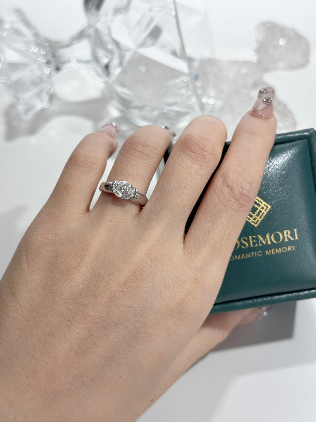 Oval Bezel Moissanite Ring — Minimalist Solitaire | S925 Sterling Silver