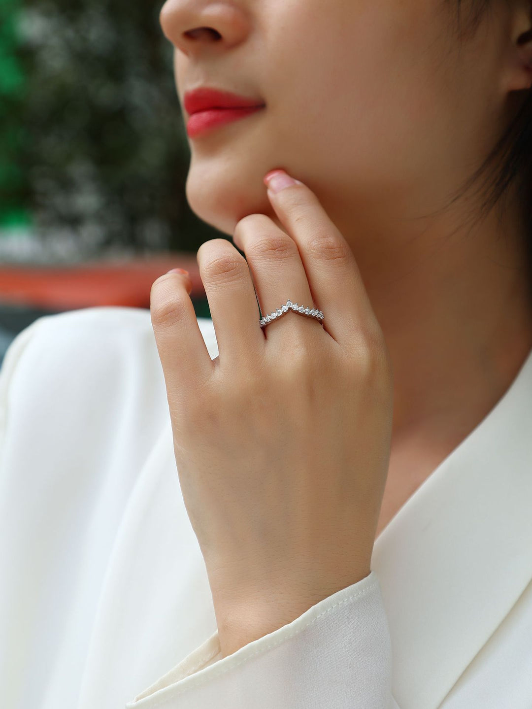 Arcé 13-Stone Moissanite Band Ring