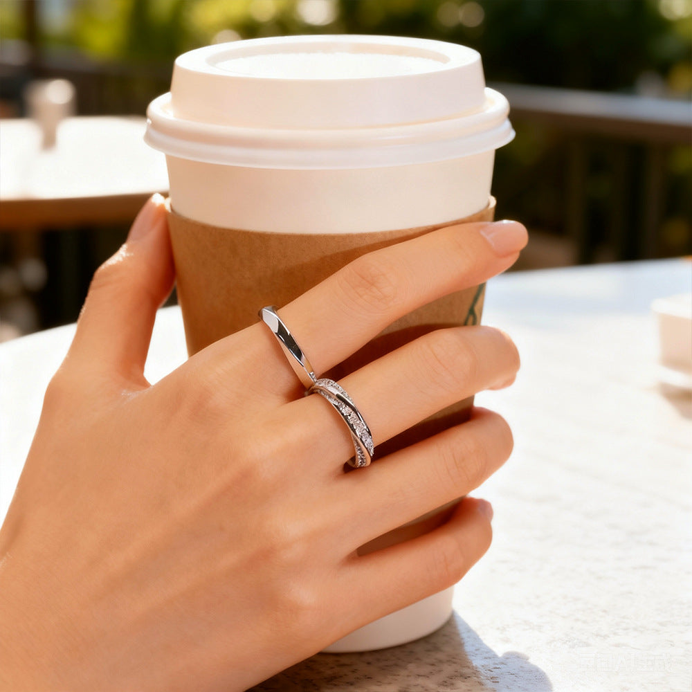 Heart Bezel Moissanite Couple Ring Set