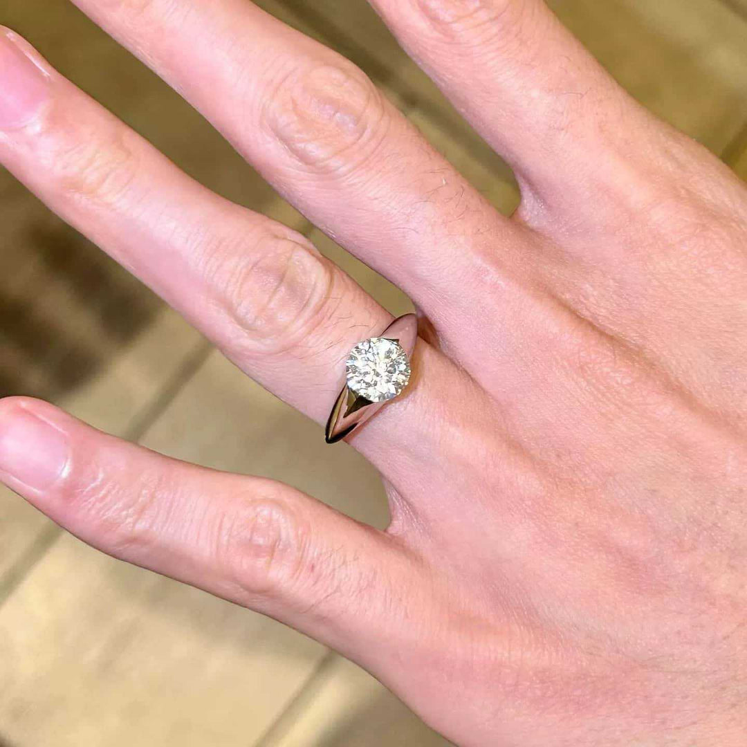 2CT Round Cut Moissanite Ring