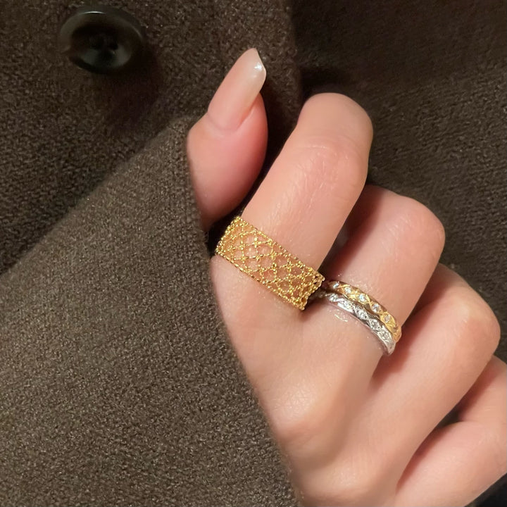 Adjustable Mesh Ring