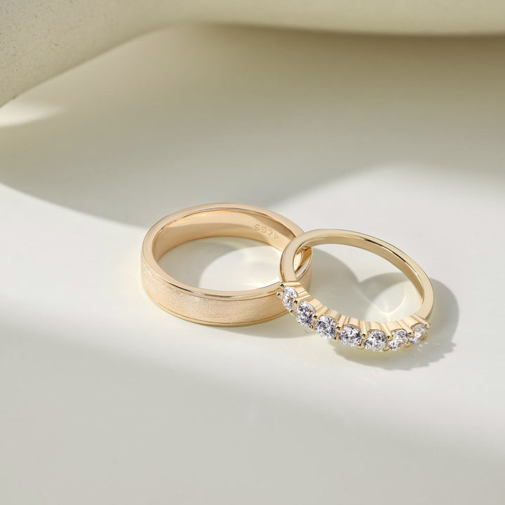 Classic Couple Wedding Band Set