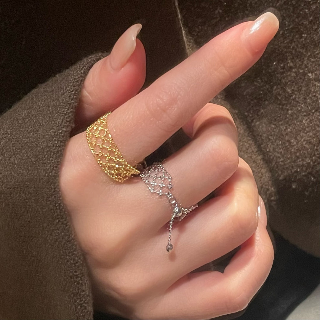 Adjustable Mesh Ring