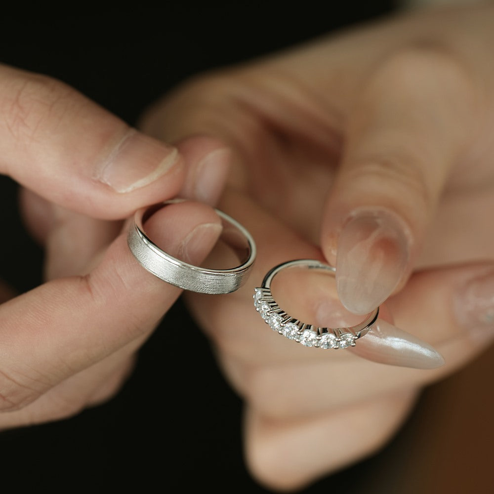 Classic Couple Wedding Band Set