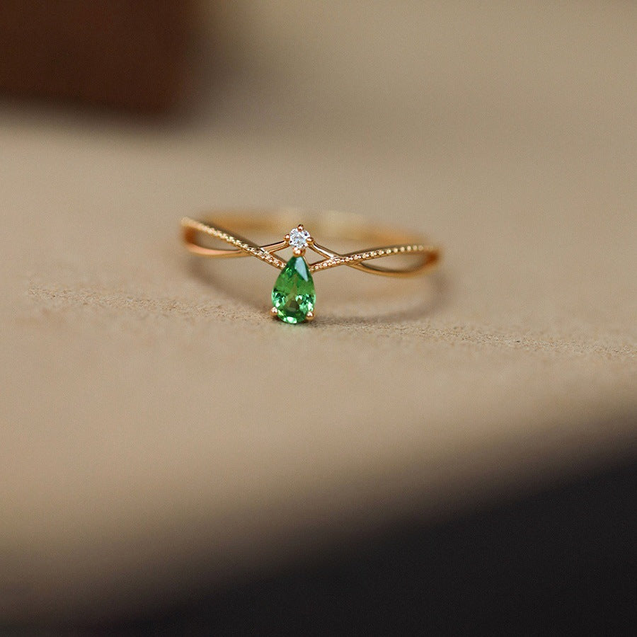 Green Teardrop Zircon Ring — Minimal Twist Band | S925 Sterling Silver