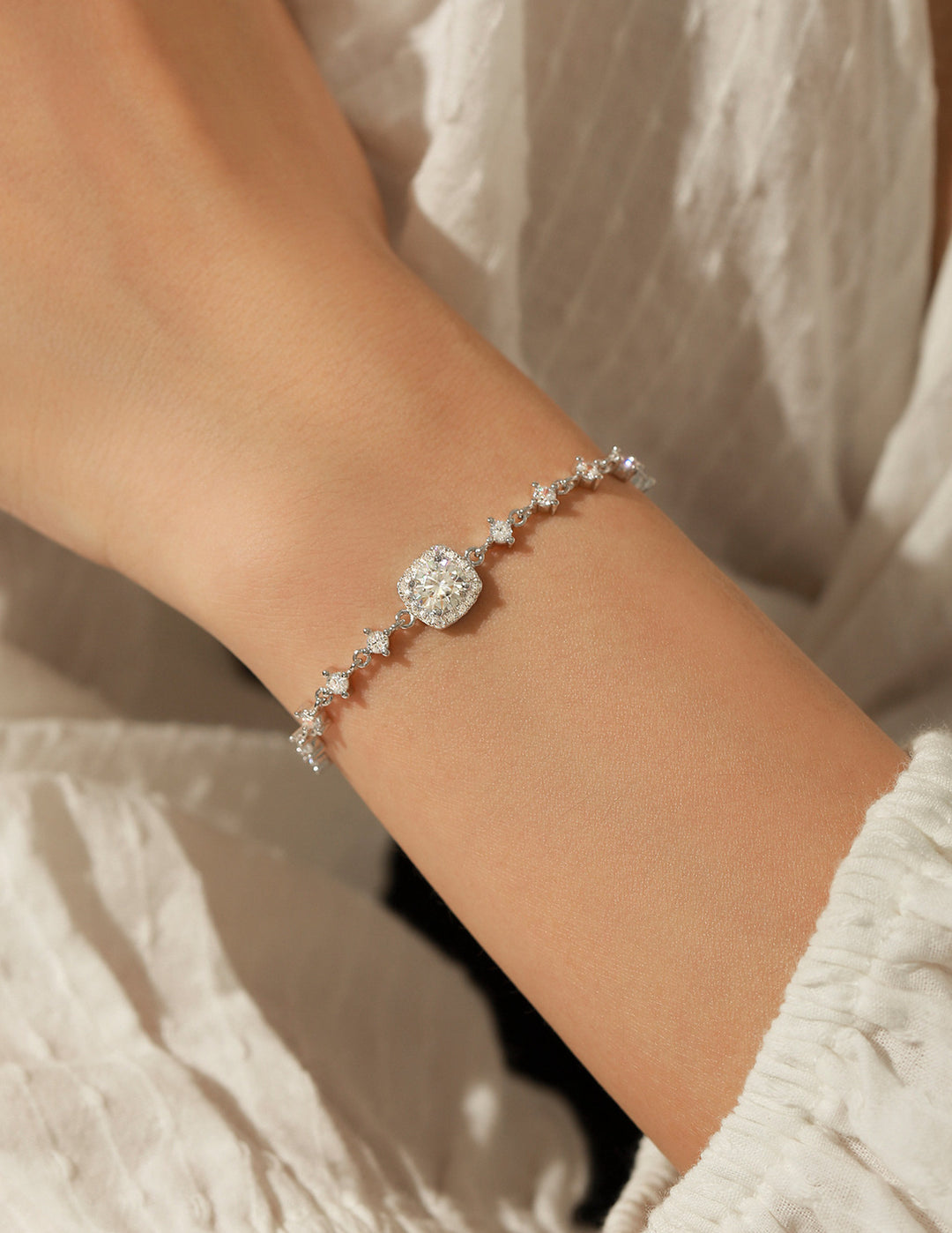 Cushion Moissanite Bracelet