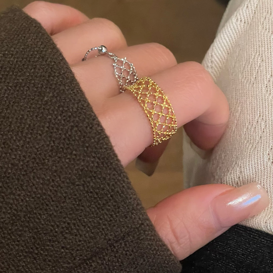 Adjustable Mesh Ring