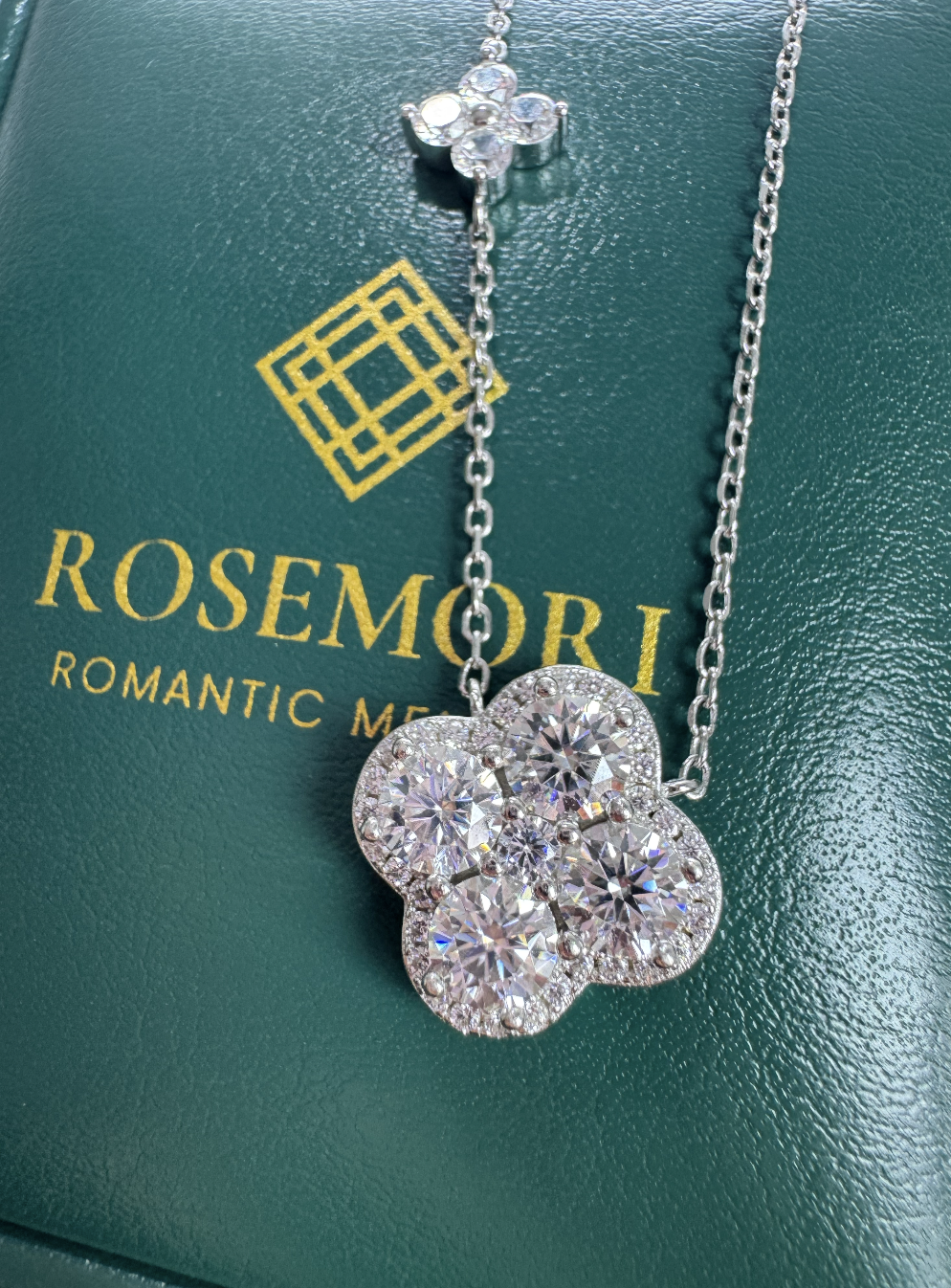 Lumière Clover Moissanite Necklace | S925 Sterling Silver