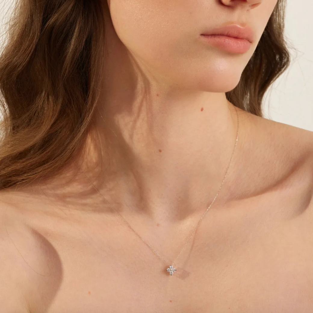 Four-Petal Zircon Necklace — Dainty Floral Pendant | Gold / Silver | S925 Sterling Silver