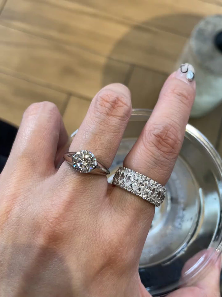 2CT Round Cut Moissanite Ring