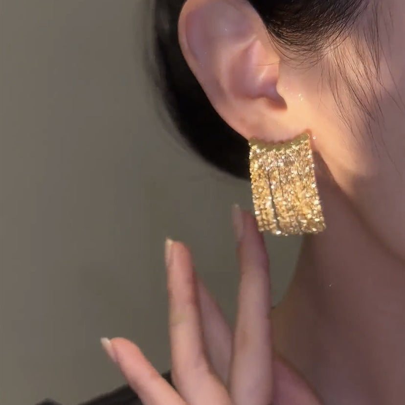 Curved Bar Long Tassel Earrings