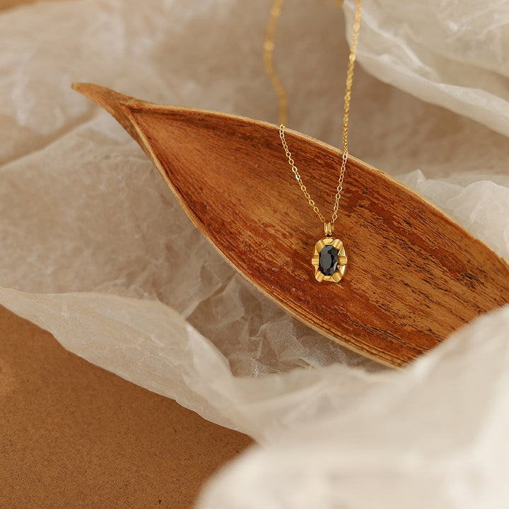 Elegant Black Diamond Vintage Oval Necklace