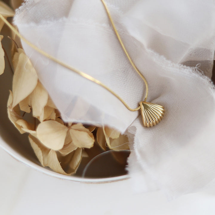Scalloped Shell Necklace