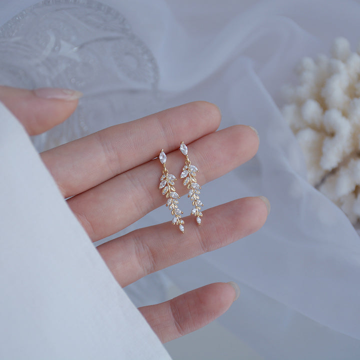 18K Gold Leaf Drop Earrings