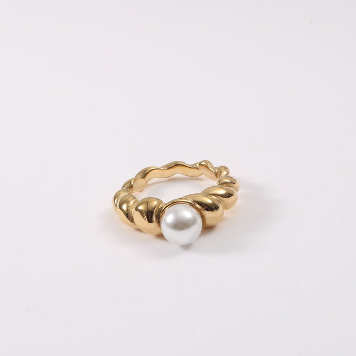 Twisted Pearl Ring