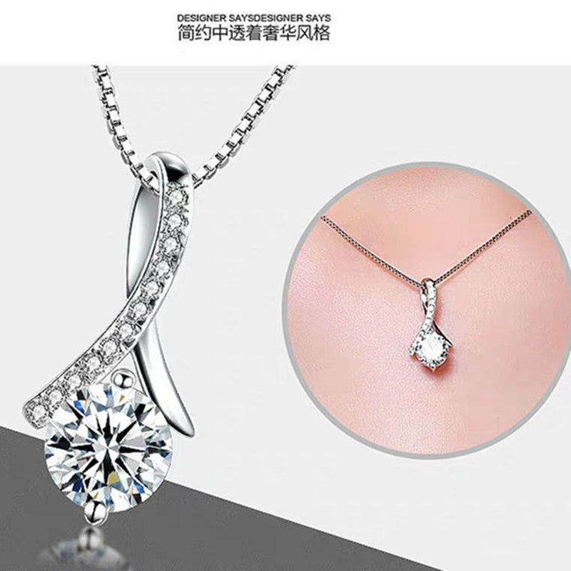 Asymmetric Sweep Pavé Moissanite Pendant