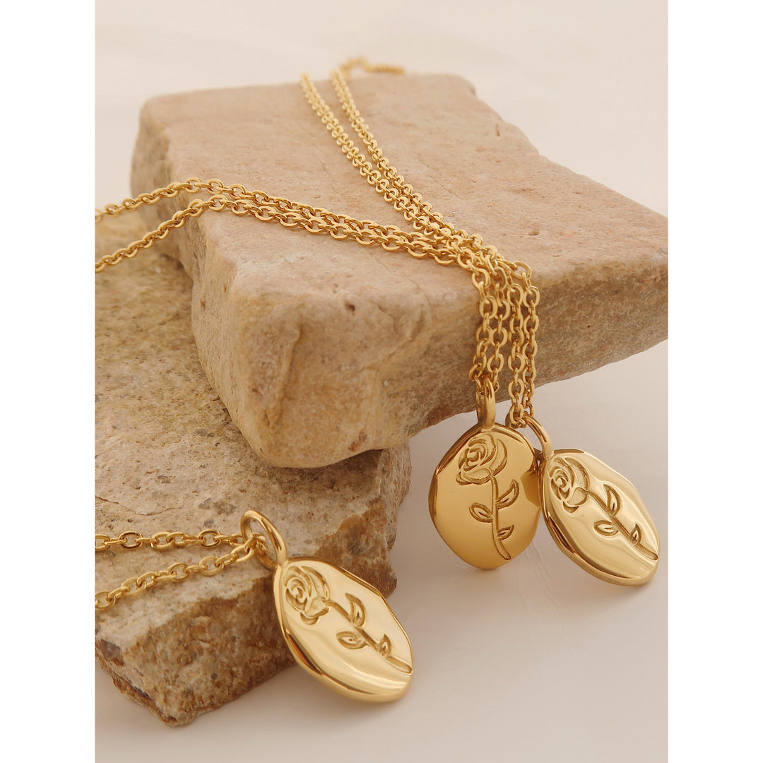 Rose Round Card Simple Necklace