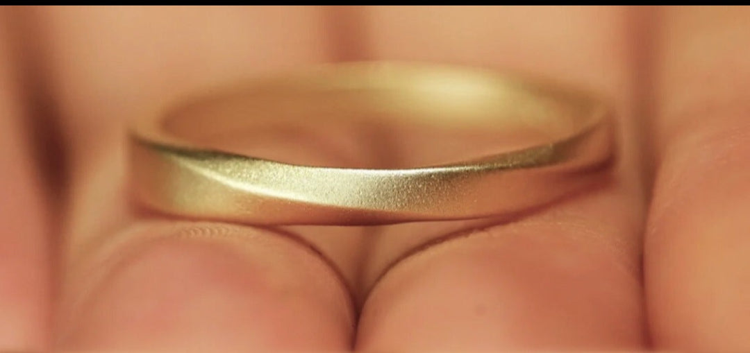 Sterling Silver Möbius Ring Zirconia Ring