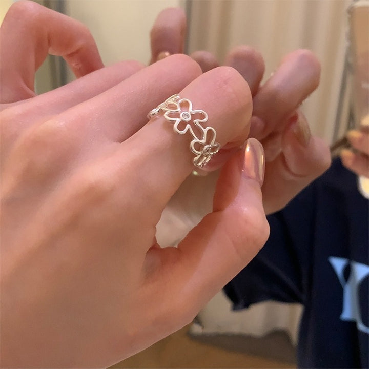 Openwork Floral Ring