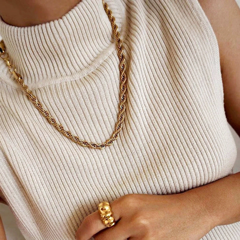 PETRA NECKLACE