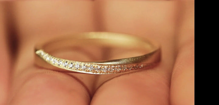 Sterling Silver Möbius Ring Zirconia Ring