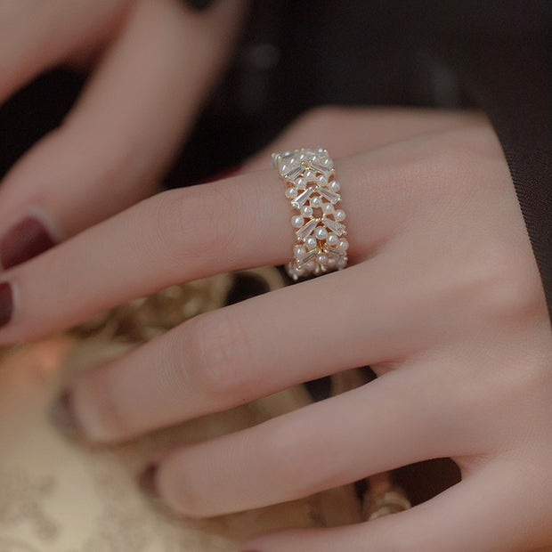 Eliora Crystal Pearl Ring