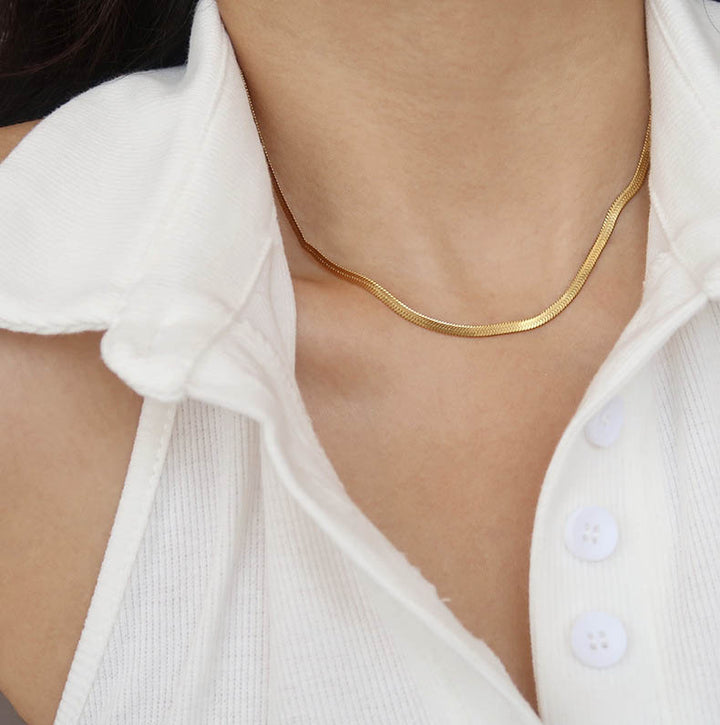 Snake bone simple and versatile necklace