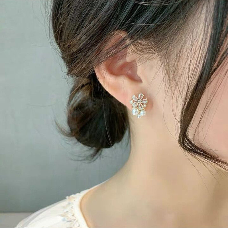Crystal & Pearl Flower Earrings