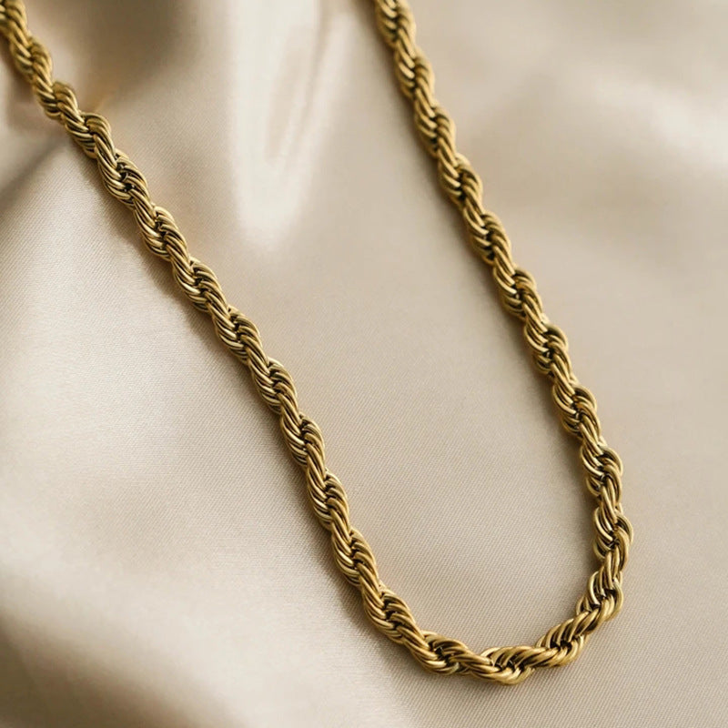 PETRA NECKLACE