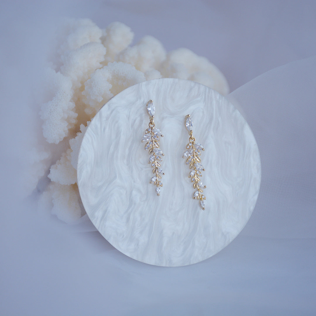 18K Gold Leaf Drop Earrings