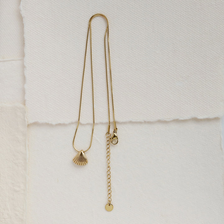 Scalloped Shell Necklace