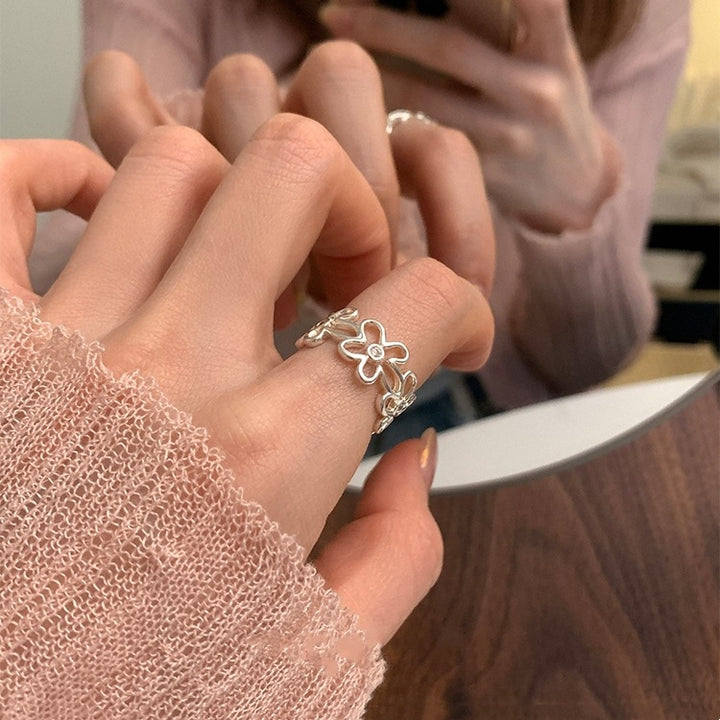 Openwork Floral Ring