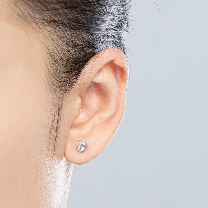 Classic 4-Prong Moissanite Stud Earrings