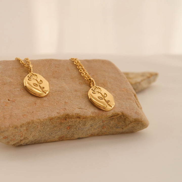 Rose Round Card Simple Necklace