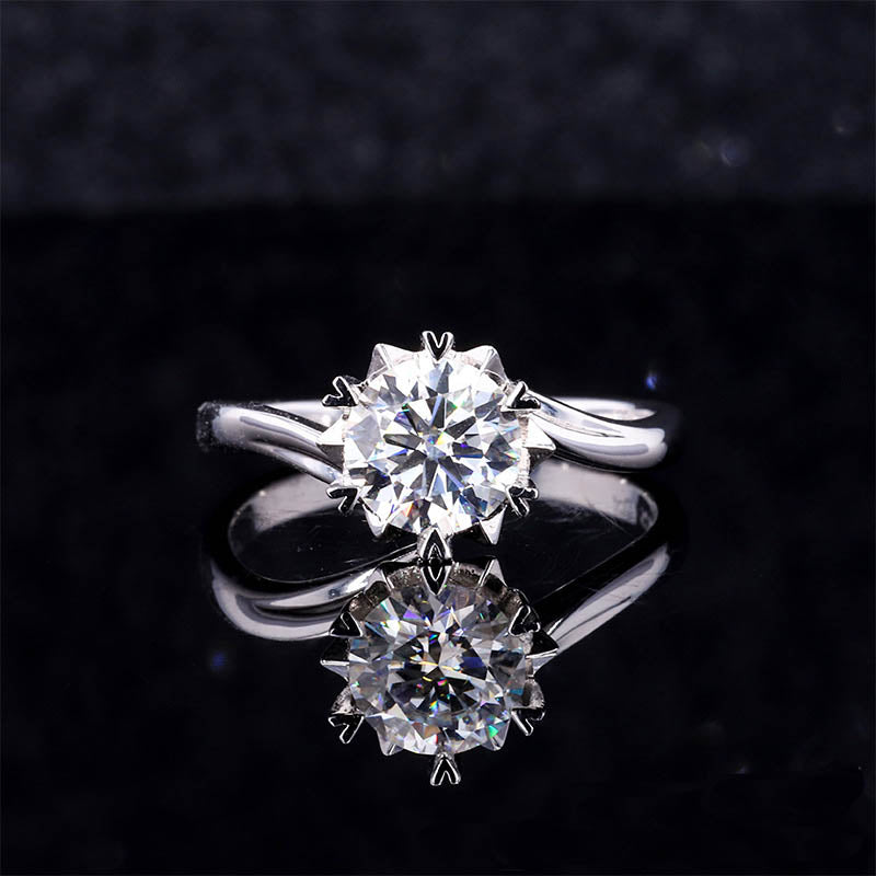 Blooming Petal Solitaire Moissanite Ring