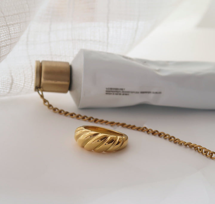 Rope Dome Ring
